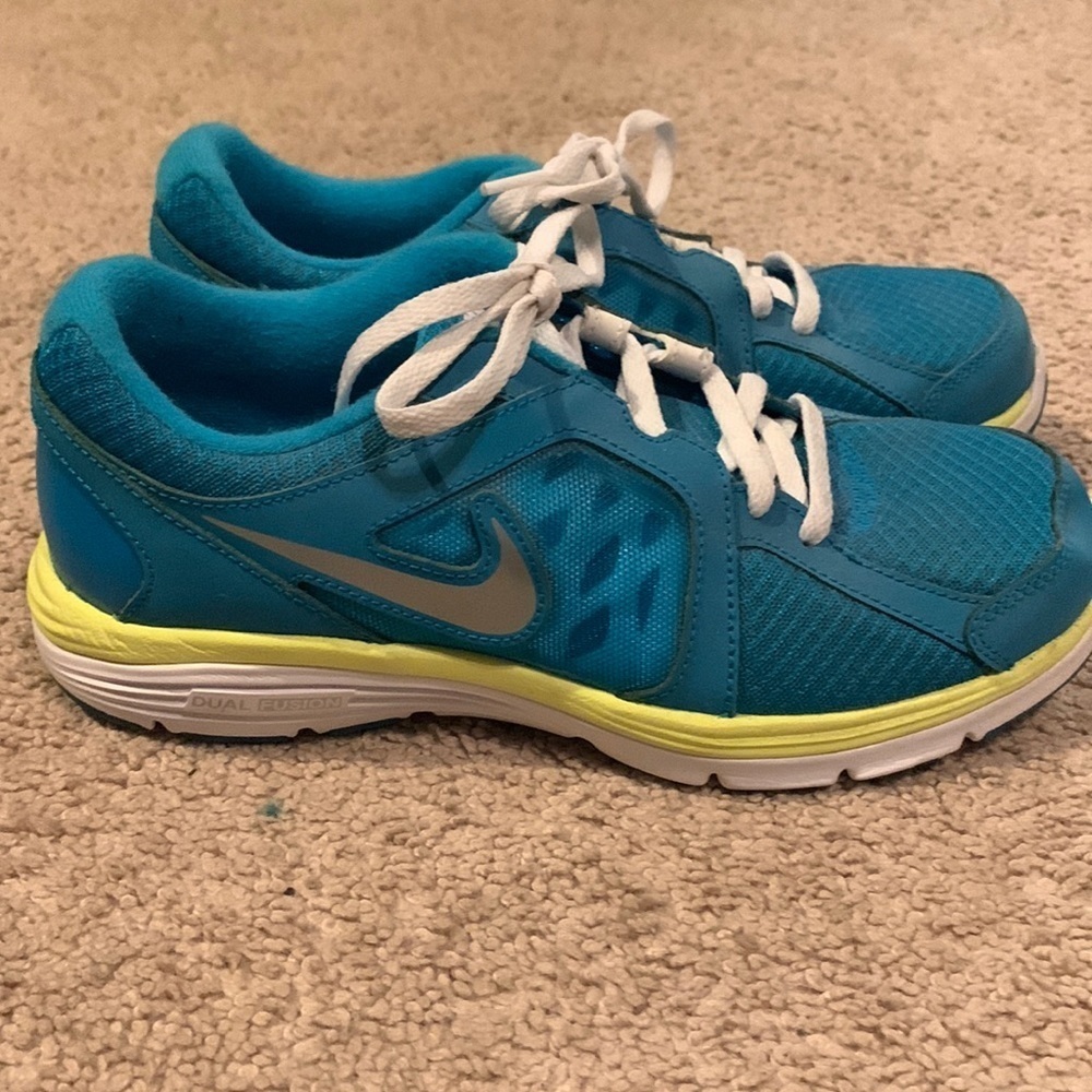 Nike Youth Dual Fusion Shoes - Picture 1 of 5